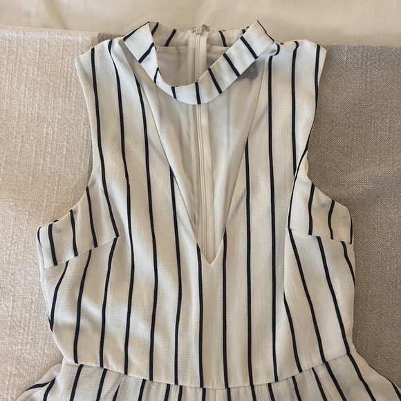 LF Rumor Pinstripe Romper with Choker - Picture 2 of 5
